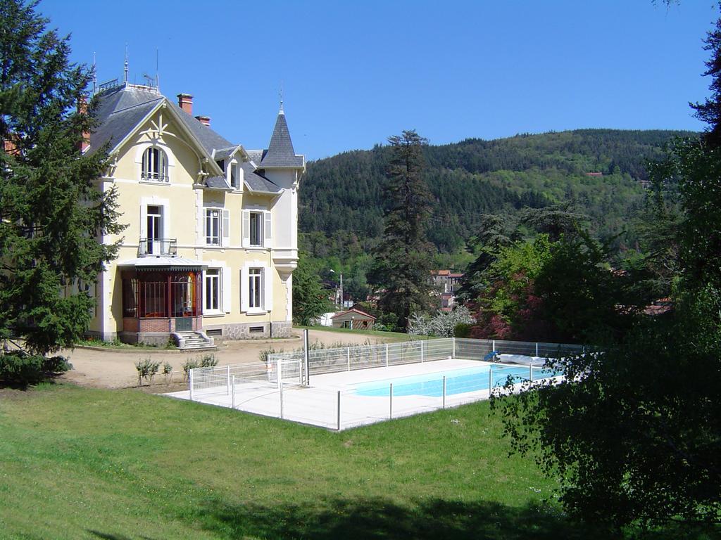 B&B Le Domaine Des Soyeux Saint-Julien-Molin-Molette Экстерьер фото